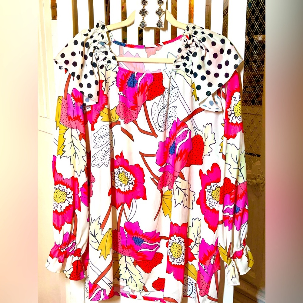 Floral sheer blouse with coordinating earrings. NEW WITHOUT TAGS